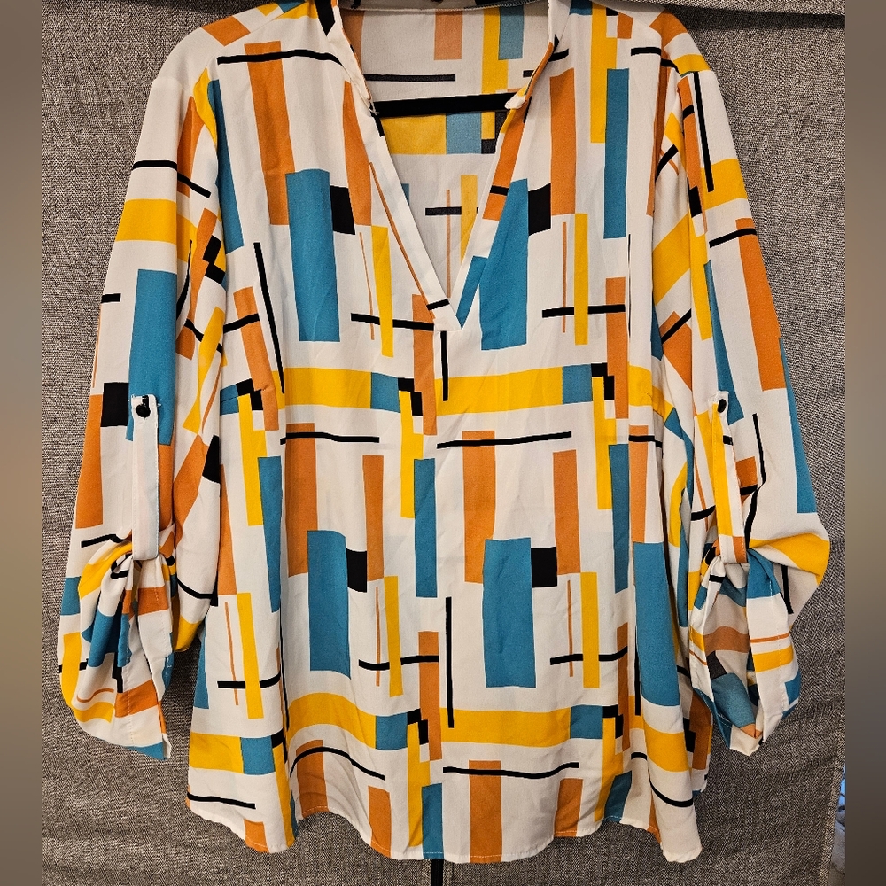 New No tagsSHEIN LUNE Plus Geo Print Popover Blouse Size 4XL